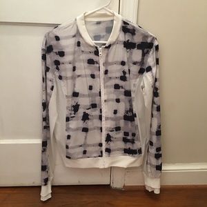 Excellent condition Lululemon spring jacket